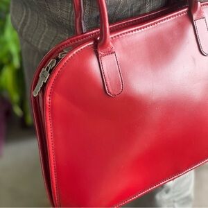 Jack Georges RED calf leather shoulder bag, Zipper and lined w/ 3 inside pockets